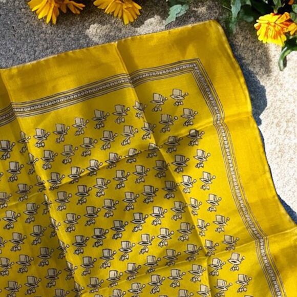 Vintage 50s Yellow Silk Magician Top Hat Print Square Scarf Novelty Print 17" - Picture 1 of 11